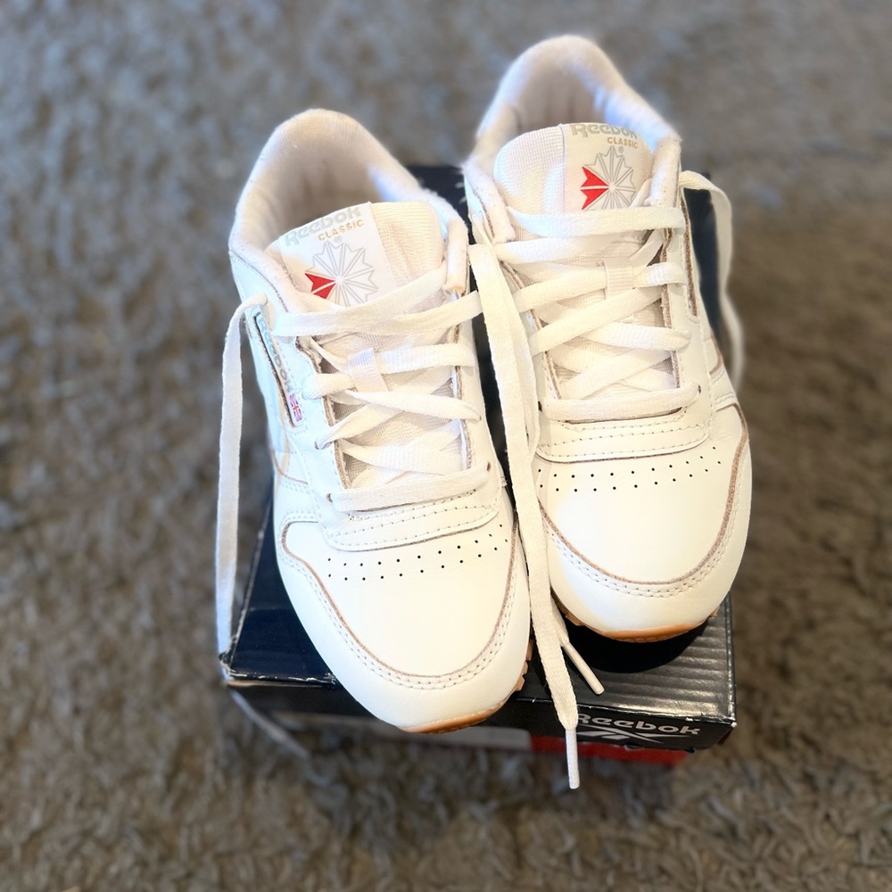 White Reebok Classic w/ peanut butter bottom